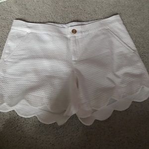 Lilly Pulitzer White Scalloped Shorts